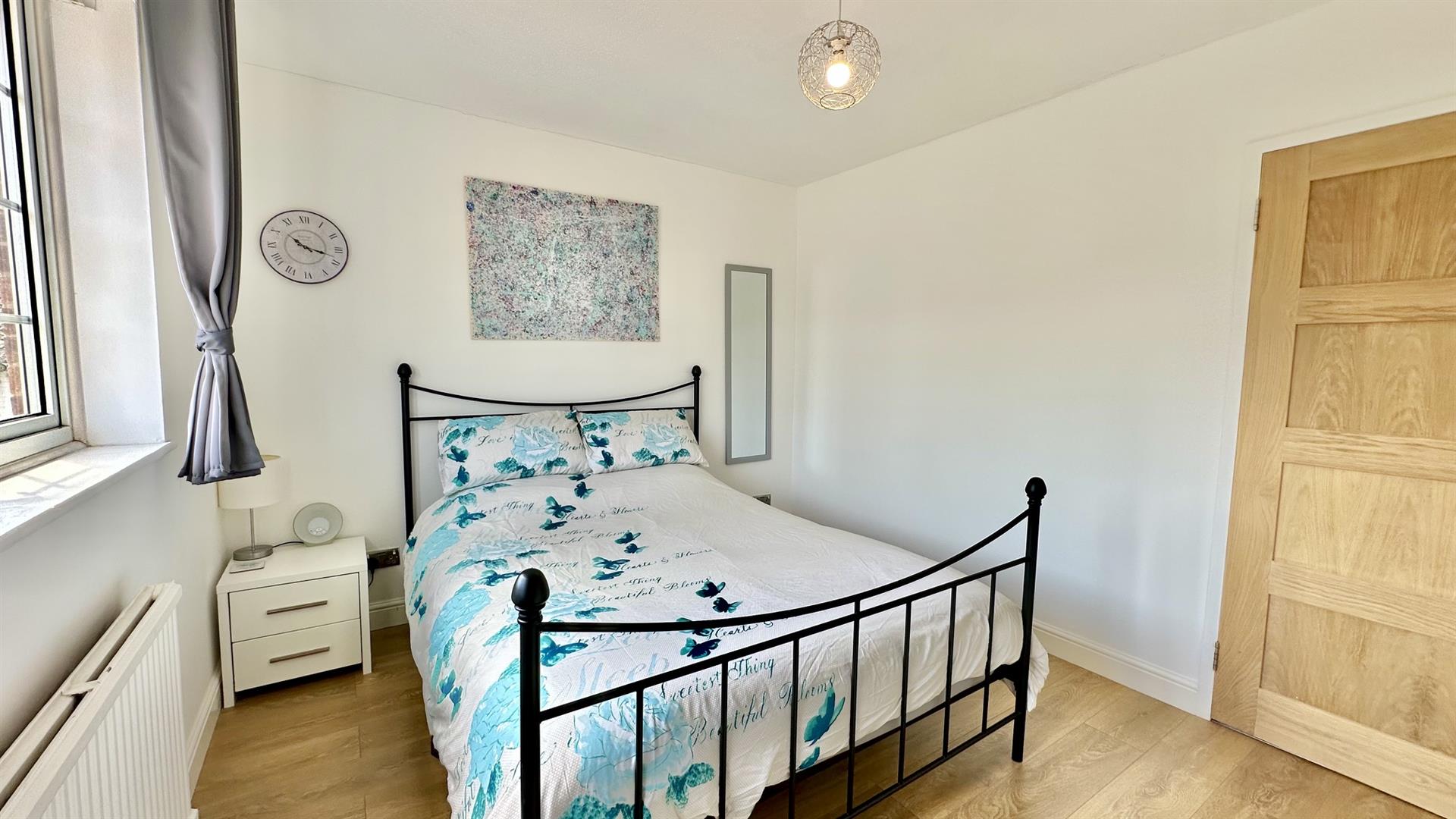 2 bed property in Keymer Close, St Leonards On Sea